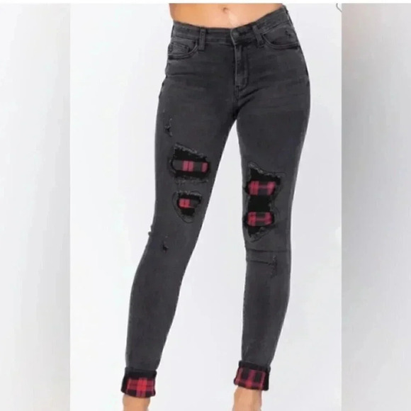 Judy Blue Skinny Fit 5|27 Black Denim Distressed Jeans with Plaid Patch - Picture 1 of 16